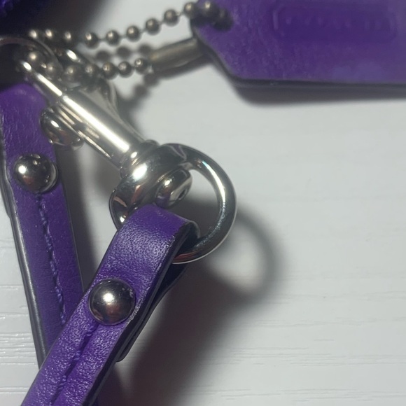💜2000’s Legacy Purple and Khaki Coach Wristlet💜 - Picture 5 of 8